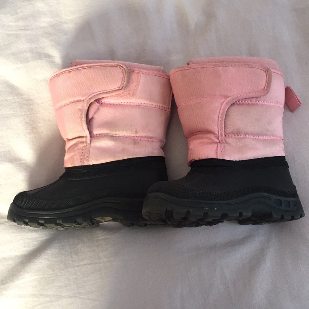Tundra snow boots.